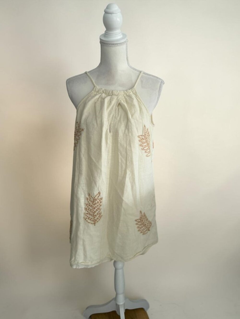 CIEBON Beige Embroiderd Shift Dress Size Medium